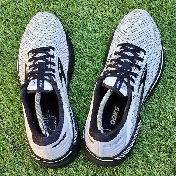 BROOKS ADRENALINE GTS 22 - Women's Athletic Shoes - SIZE 11B