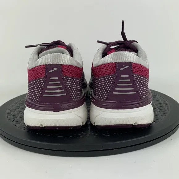 Brooks Dyad 10 Purple/White Athletic Running Shoes 1202751B527 Women's Size 7.5