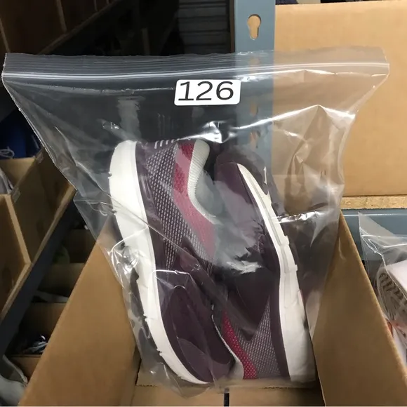 Brooks Dyad 10 Purple/White Athletic Running Shoes 1202751B527 Women's Size 7.5