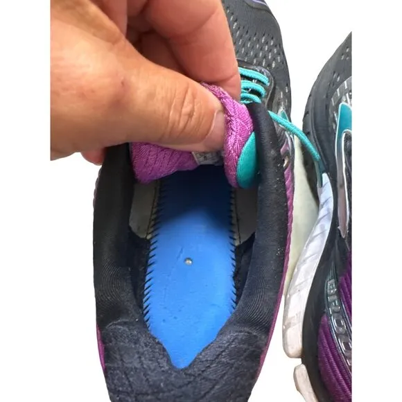 Brooks Ghost women’s black pink running shoes sneakers size 8 SKU 3824