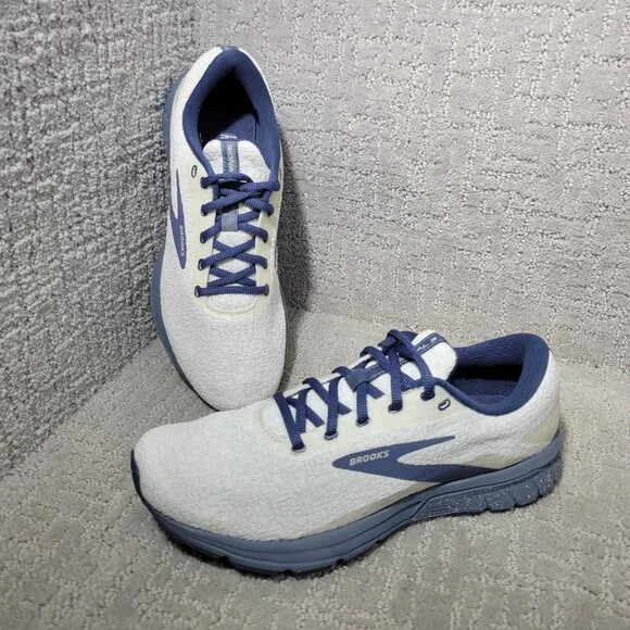 Brooks Signal 3 Men's Size US 8 D White Gray Athletic Running Sneakers Shoes