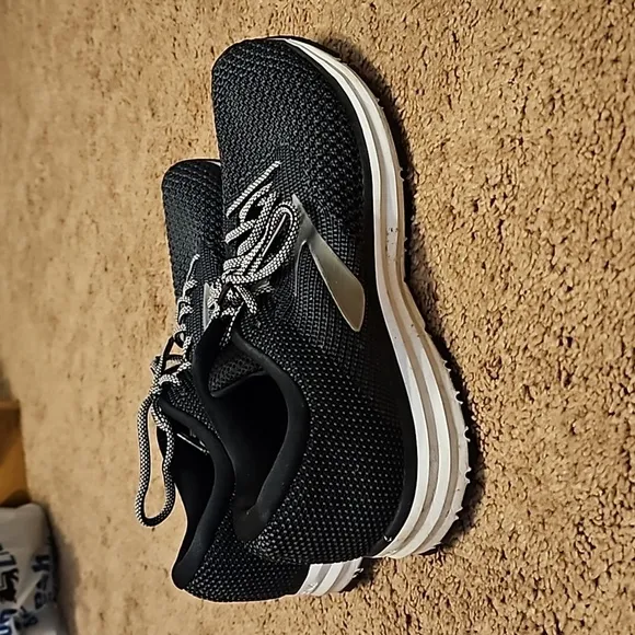 BROOKS Women's &quot;Revel 2&quot; Charcoal Knit Running Shoes Size 10