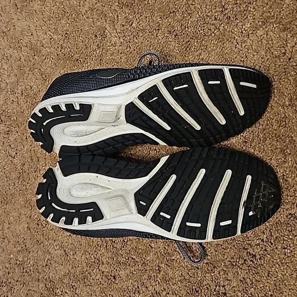 BROOKS Women's &quot;Revel 2&quot; Charcoal Knit Running Shoes Size 10
