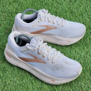 BROOKS GHOST MAX - Women's Athletic Shoes - SIZE 7.5