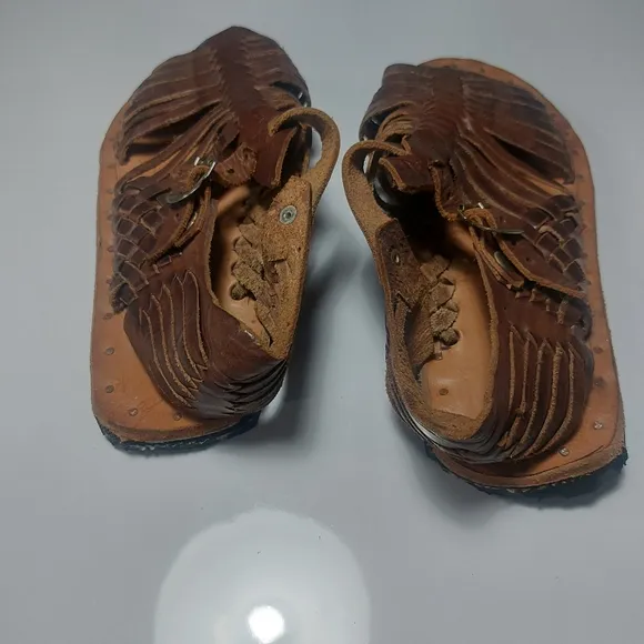 Brown Leather Sandals with Buckle  8.5-9