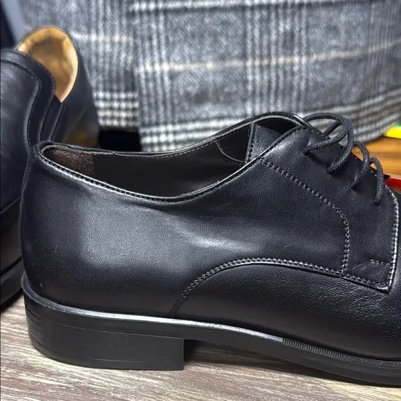 Bruno Magli Black Leather Derby Oxfords