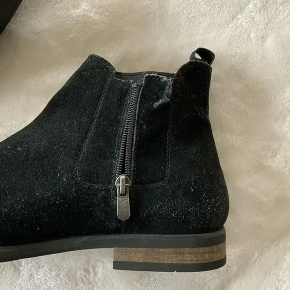 𝅺CALL It Spring Men's Zip Up Suede Short Boot