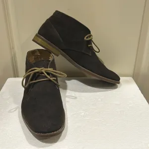 Calvin Klein Wilson 2 Chukka LaceUp suede boots ankle bootie Shoes size 10 brown