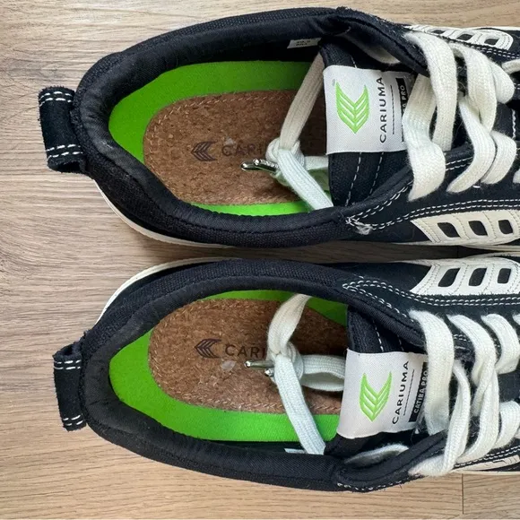 Cariuma Catiba Pro Mens 9 Sneakers Suede NEW