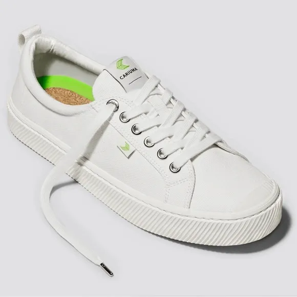 Cariuma NEW Womens OCA Low Top Canvas Lace Up Sneakers Shoes Sz 8.5