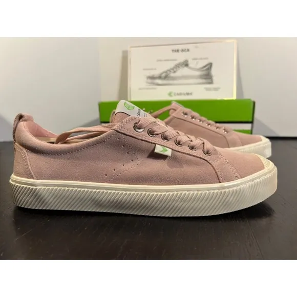 Cariuma OCA Low Suede Sneakers Rose Size 10.5 Women/9 Men