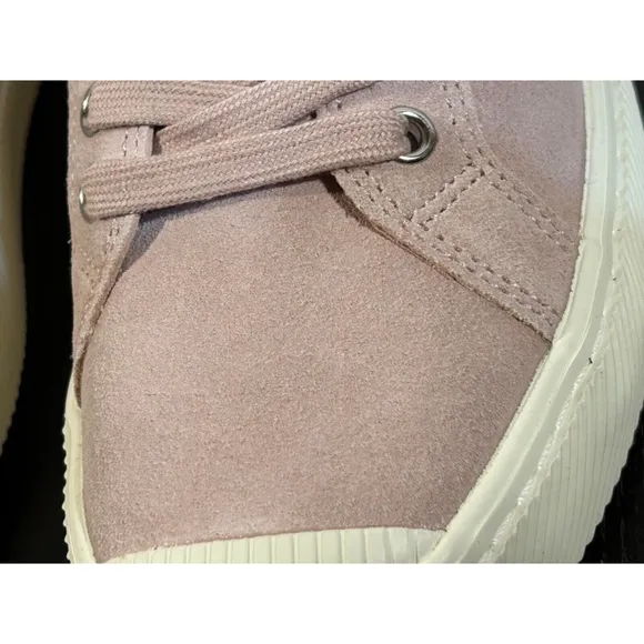Cariuma OCA Low Suede Sneakers Rose Size 10.5 Women/9 Men