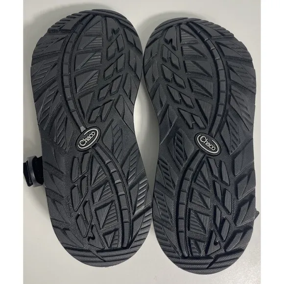 Chaco Black Adjustable Strap Outdoor Traction Sandals Mens Size 8 NEW