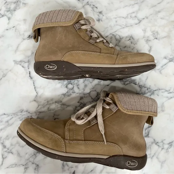 Chaco Women’s Barbary Leather Lace Up Boots Hiking Outdoor Casual in Mink Tan 9