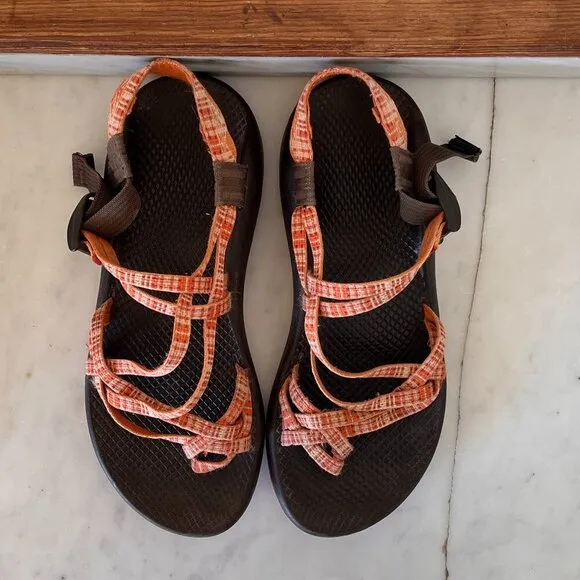 Chaco ZX2 Yampa Strappy Sport Outdoor Sandals w/ Toe Loop - women’s size…