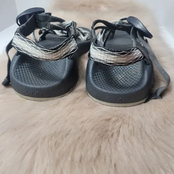 Chaco ZX/2 apex grey strappy outdoor hiking Women's Sandals Size 6
