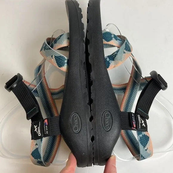Chacos Z1 National Park Yosemite Sunset Hiking Water Sport Sandals Granola girl