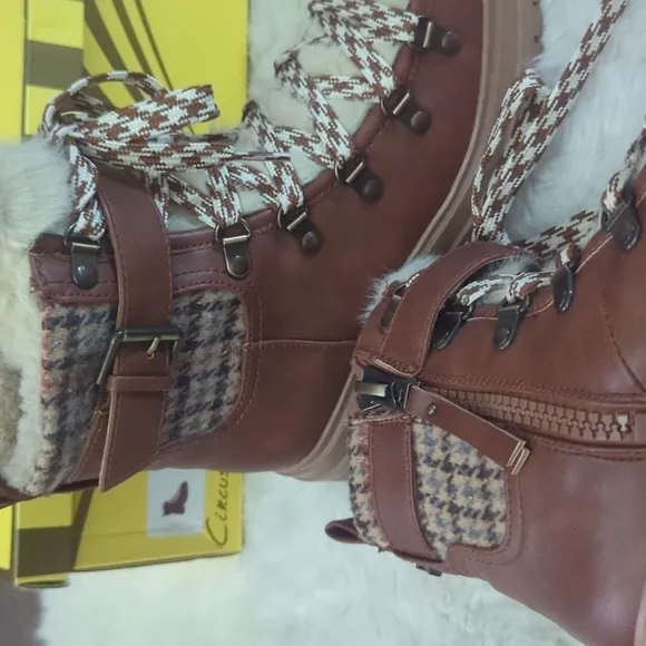 CIRCUS by SAM EDELMAN Gretchen  Shearling Hiker Boots ~ New In Box