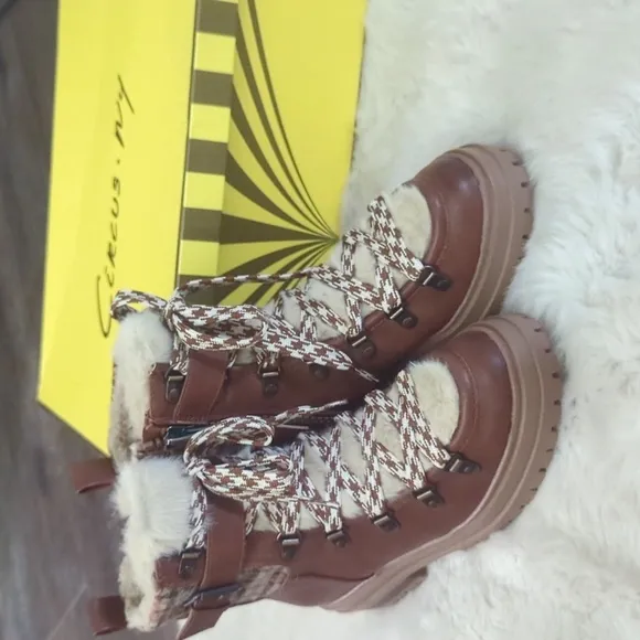 CIRCUS by SAM EDELMAN Gretchen  Shearling Hiker Boots ~ New In Box