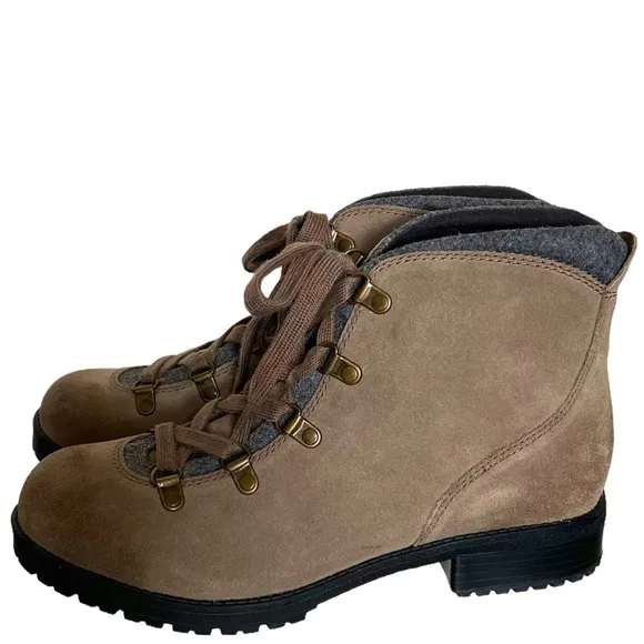 Clarks NEW Faralyn Alpha Soft Cushion Suede Hiking Boots In Taupe Size 9