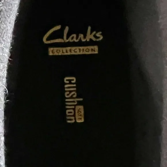 Clarks NEW Faralyn Alpha Soft Cushion Suede Hiking Boots In Taupe Size 9