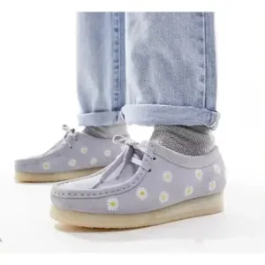 Clarks Wallabee Embroidered Suede Daisy Shoes US 6 EU 36 UK 3.5 Cloud Grey Suede