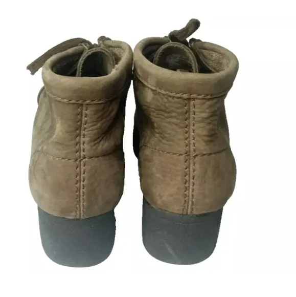 Clarks Wallabee Nubuck Leather Shoes Women's Size 10 M Brown