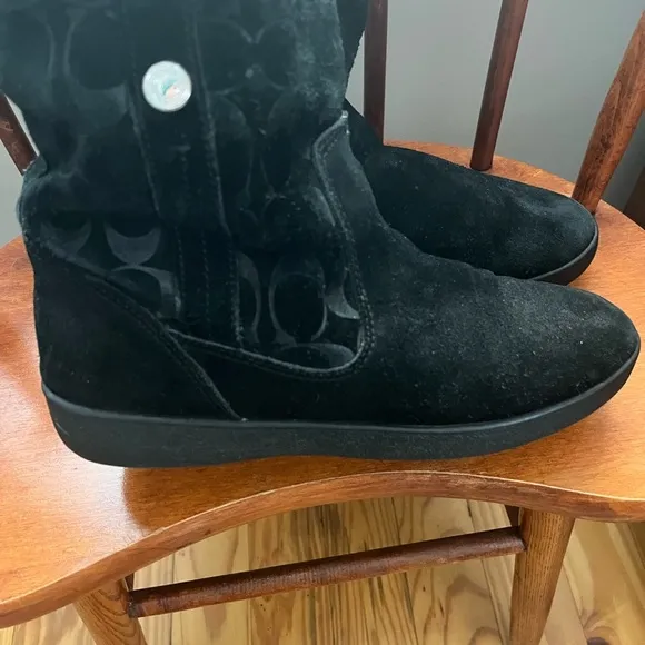 Coach Black Suede Tullip Winter Boots Size 9