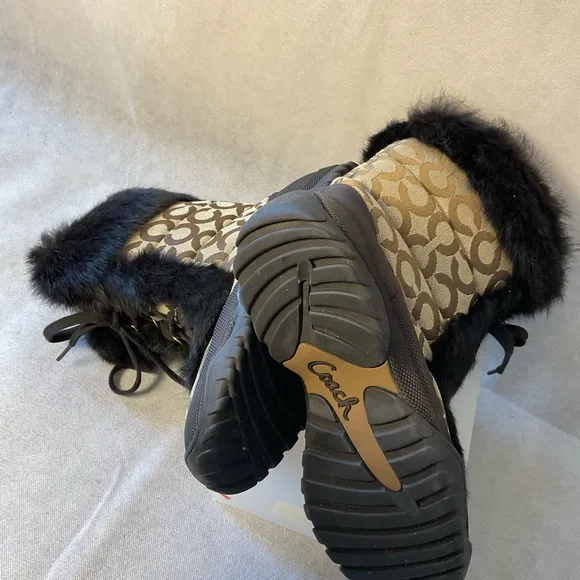Coach Signature Jennie Winter Boots- Size 7.5