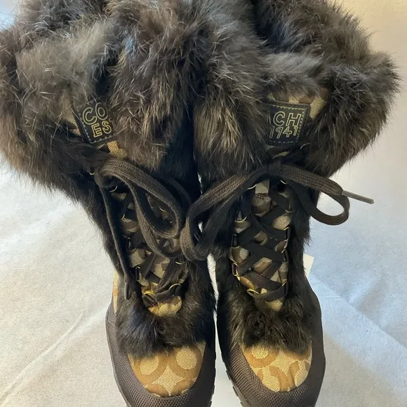 Coach Signature Jennie Winter Boots- Size 7.5