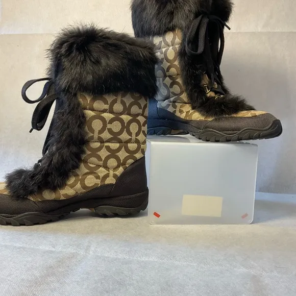 Coach Signature Jennie Winter Boots- Size 7.5