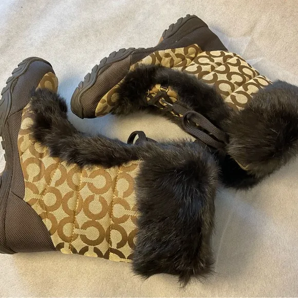 Coach Signature Jennie Winter Boots- Size 7.5