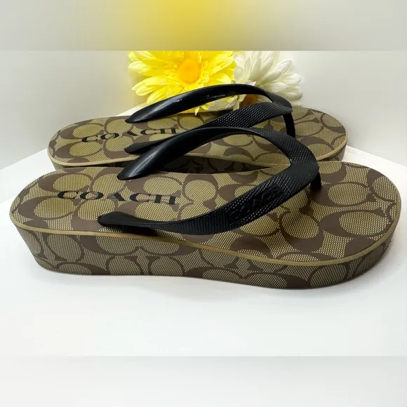 Coach Women's Lynn Wedge Khaki Black Flip Flop Platform Sandals 7B