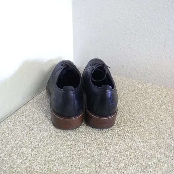 Cole Haan Black Leather Oxford Shoes