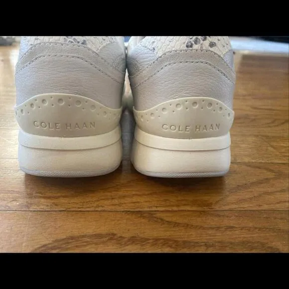 Cole Haan Grandpro Women’s Downtown Sneaker Ivory Python Size 8 White Shoes