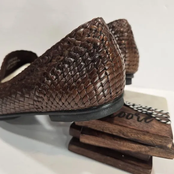 COLE HAAN Shoes Mens 10M Brown Leather Weave Loafers Woven Made in Brazil 10240