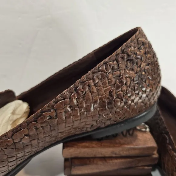 COLE HAAN Shoes Mens 10M Brown Leather Weave Loafers Woven Made in Brazil 10240