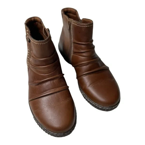 Collection By Clarks Women’s Caroline Orchid Brown Leather Ankle Boots