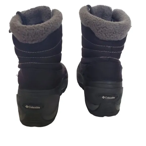 COLUMBIA CASCADIAN TRINITY BLACK THERMOLITE WINTER BOOTS SIZE 6 — NWOB
