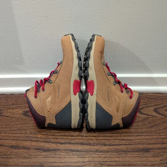 Columbia Newton Ridge Amped Hiking Boot Youth 7 UK 6 EUR 39