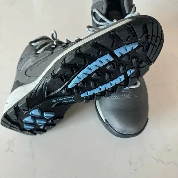 Columbia Newton Ridge Waterproof Hiking boots Size: 10.5