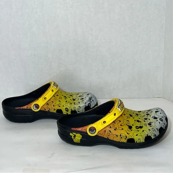 Crocs x Pokemon Pikachu Classic Clog‎ Size 5W 7M