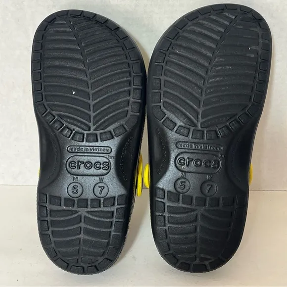 Crocs x Pokemon Pikachu Classic Clog‎ Size 5W 7M