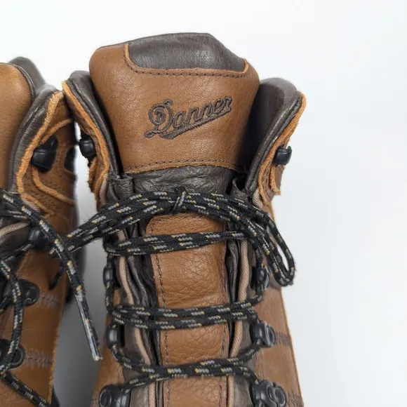Danner Brown Leather GORE-TEX Hiking Boots Size 10