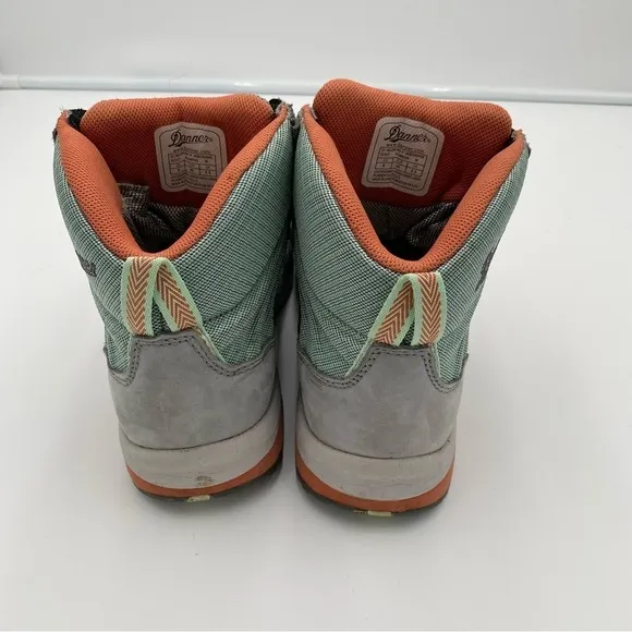 Danner St. Helen's Mid GTX XCR Lace Up Outdoor Hiking Trail Ankle Boots Size 8