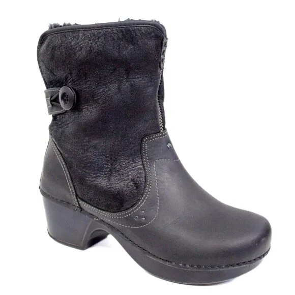 Dansko Boots Women's 8.5 Harper Black Leather Sheepskin Fur Lined Boots Size 39
