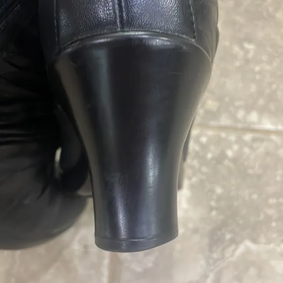 DANSKO BUFFY Black Leather Scrunch Ankle Booties Boots Size 39 EU / 8.5 US