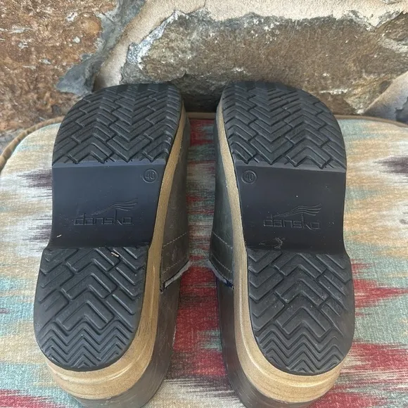 Dansko Pro Clogs EU 40 Shoes Nubuck Leather 9.5-10