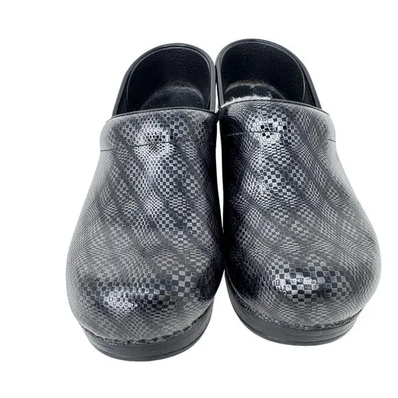 Dansko Professional Pro Clog Shoes Diamond Patent Leather Black Womens‎ Size 37