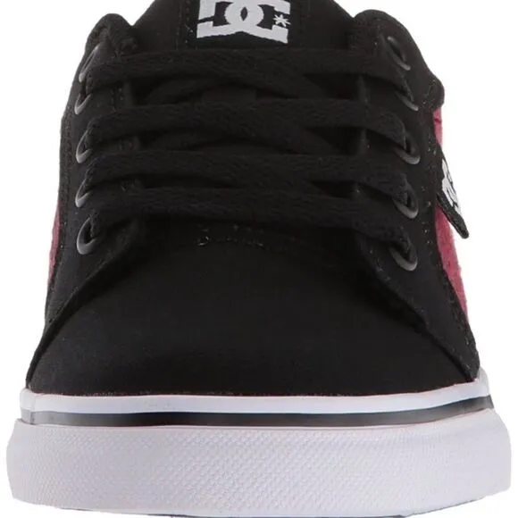 DC kid’s Anvil TX SE Sneaker